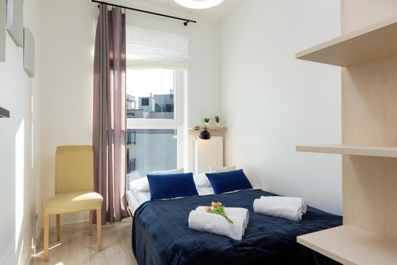 Metro Bielany Apartments By Noclegi Renters ワルシャワ エクステリア 写真