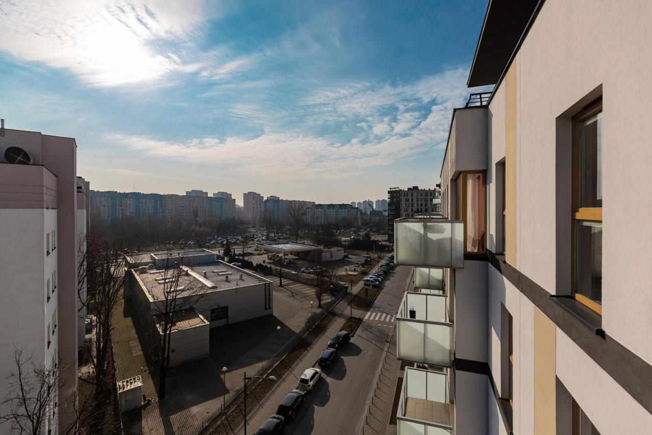 Metro Bielany Apartments By Noclegi Renters ワルシャワ エクステリア 写真