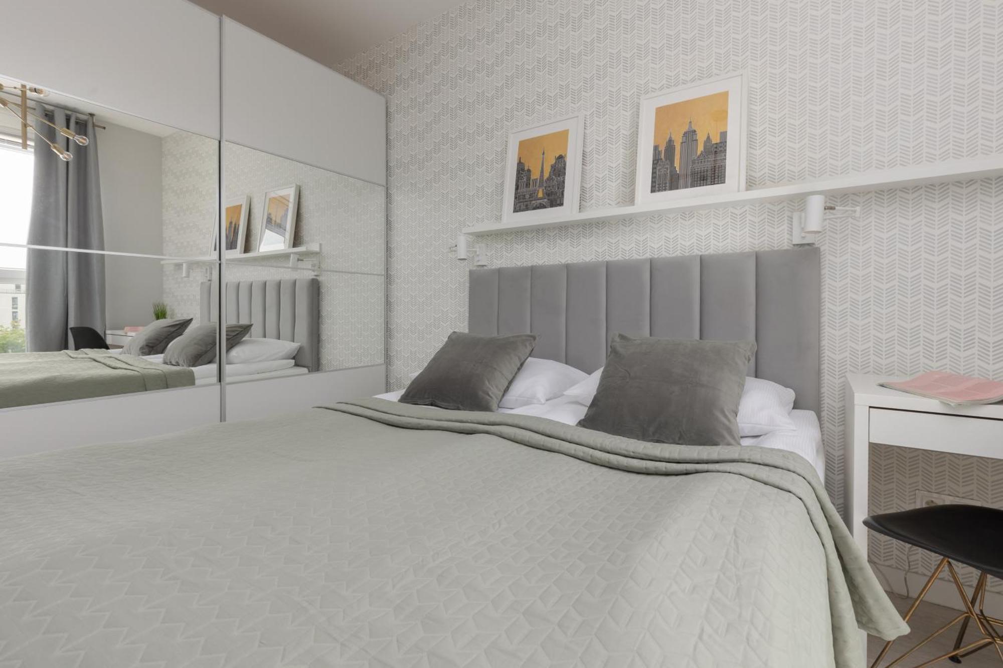 Metro Bielany Apartments By Noclegi Renters ワルシャワ エクステリア 写真