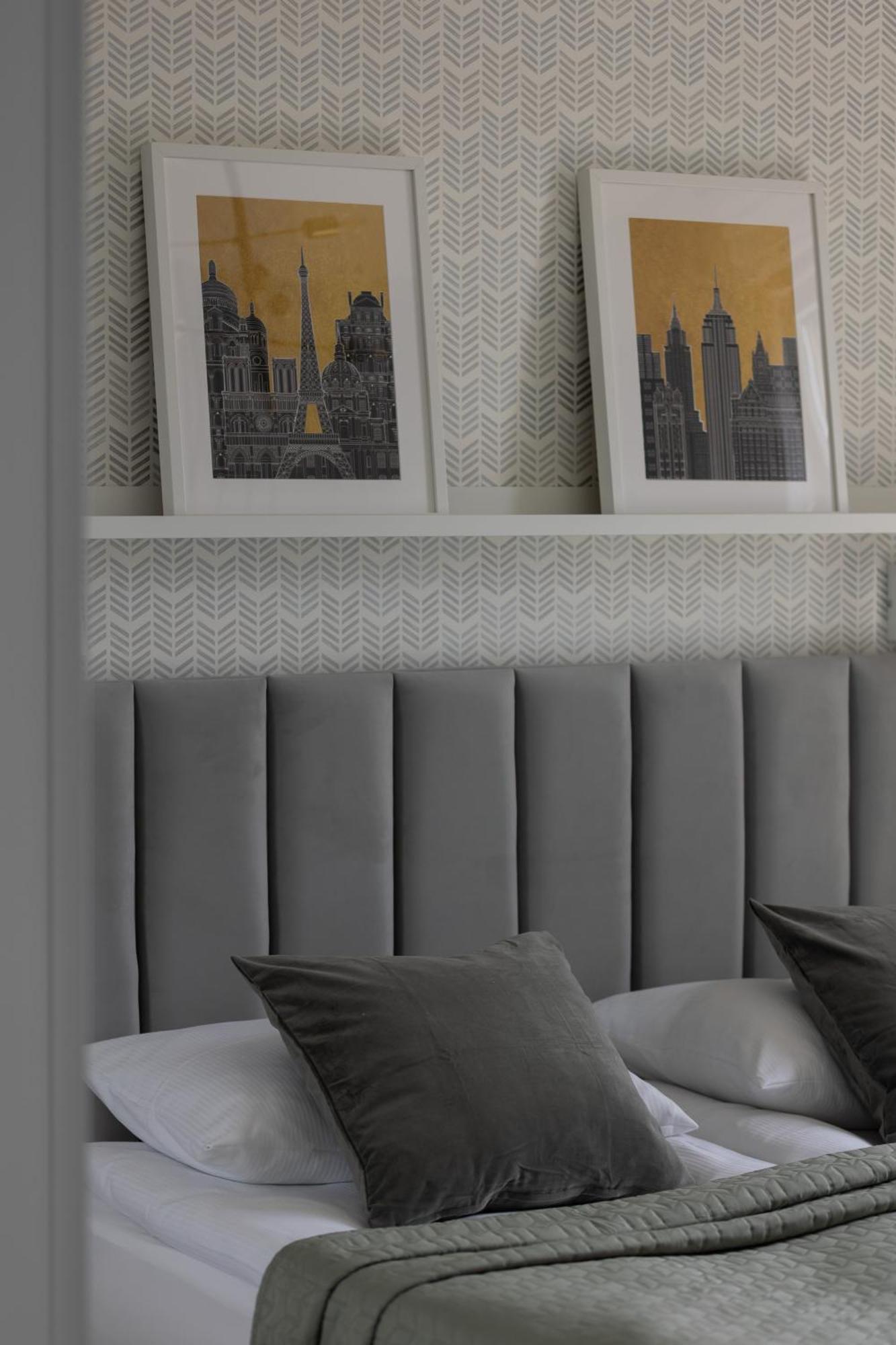 Metro Bielany Apartments By Noclegi Renters ワルシャワ エクステリア 写真