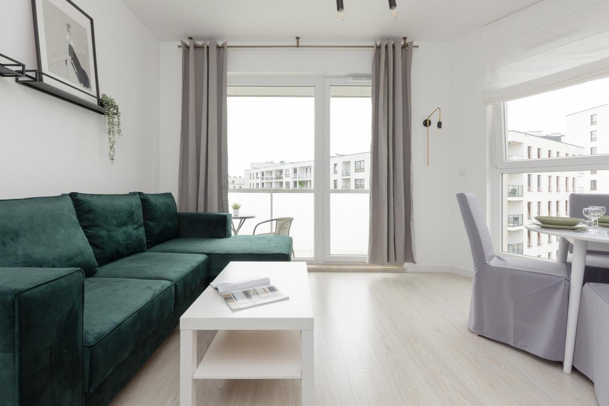 Metro Bielany Apartments By Noclegi Renters ワルシャワ エクステリア 写真