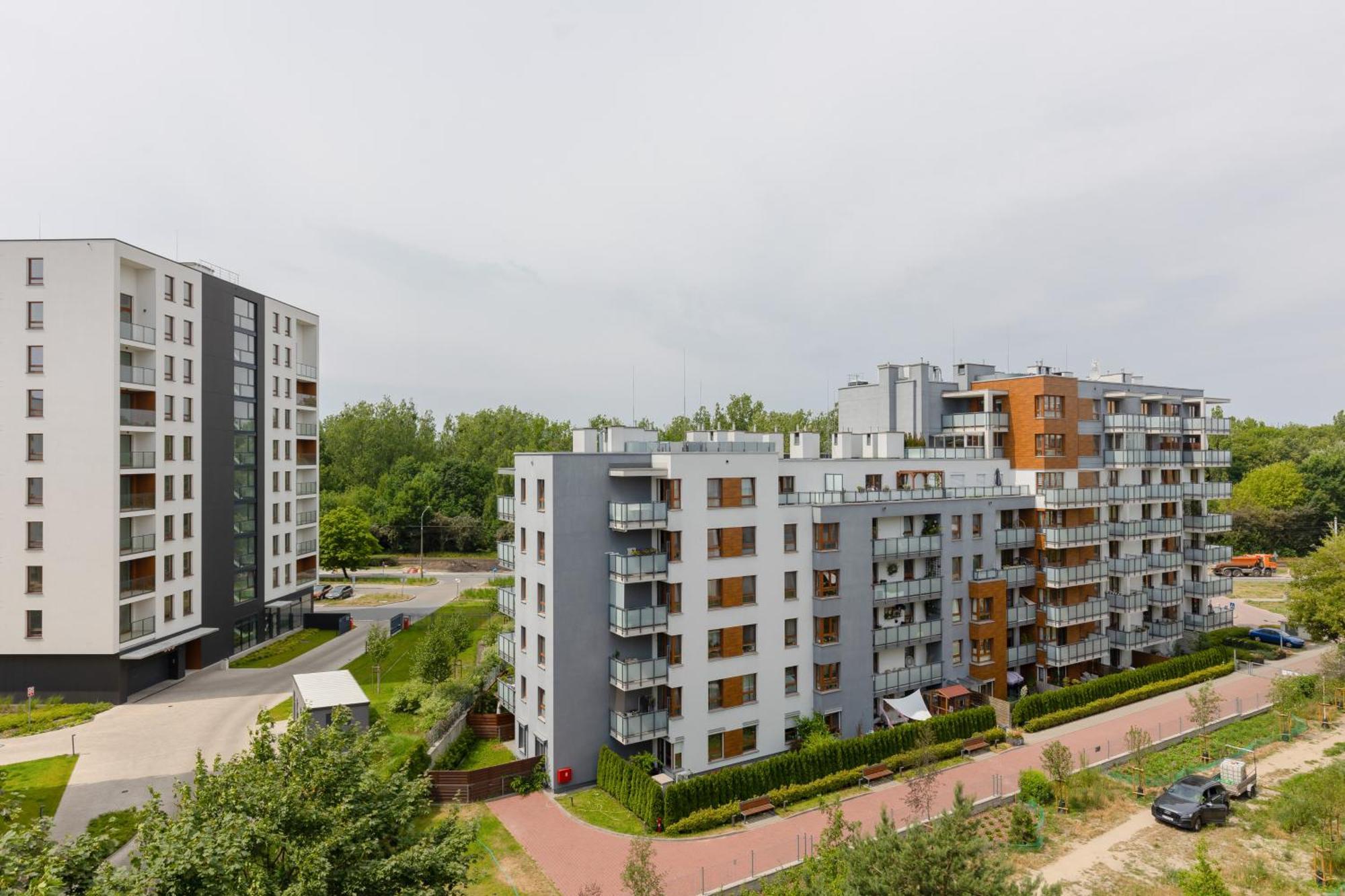 Metro Bielany Apartments By Noclegi Renters ワルシャワ エクステリア 写真