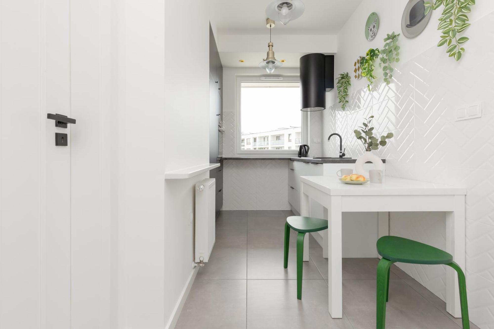 Metro Bielany Apartments By Noclegi Renters ワルシャワ エクステリア 写真